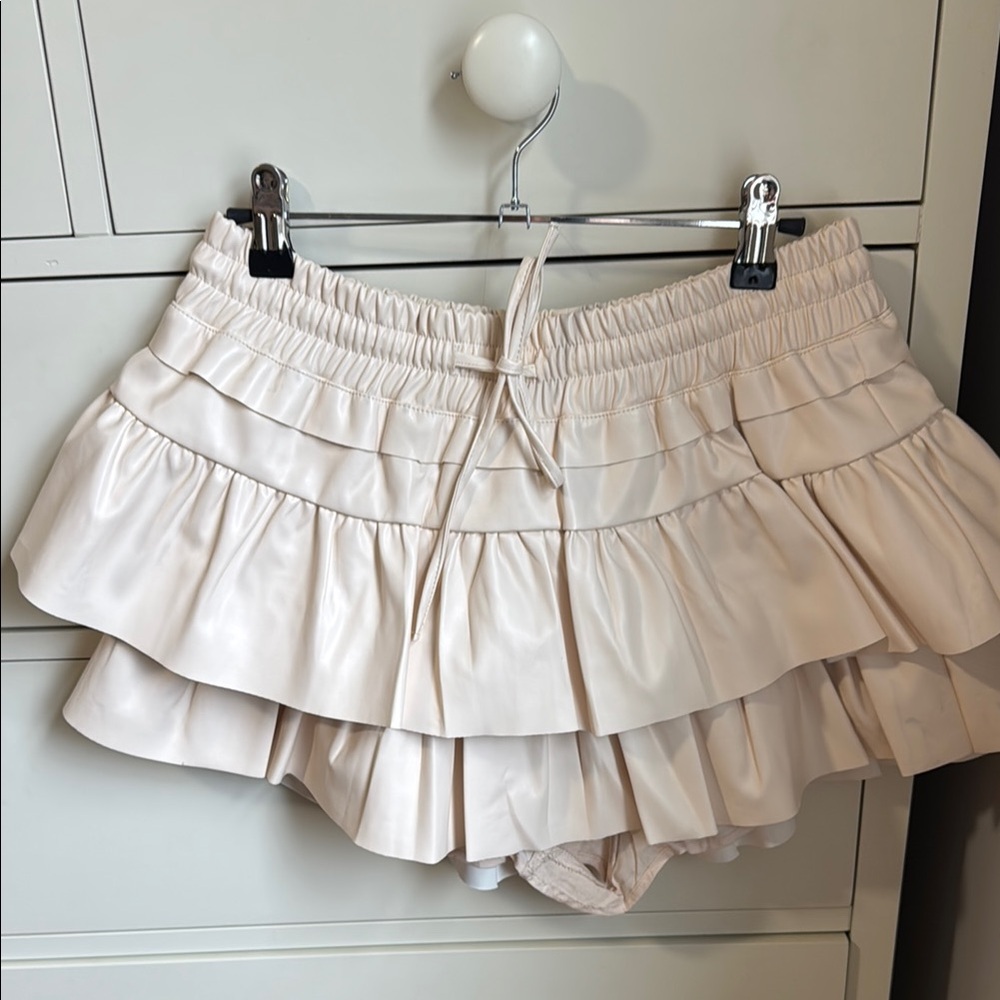 Cream Ruffled Mini Skort - Picture 5 of 6